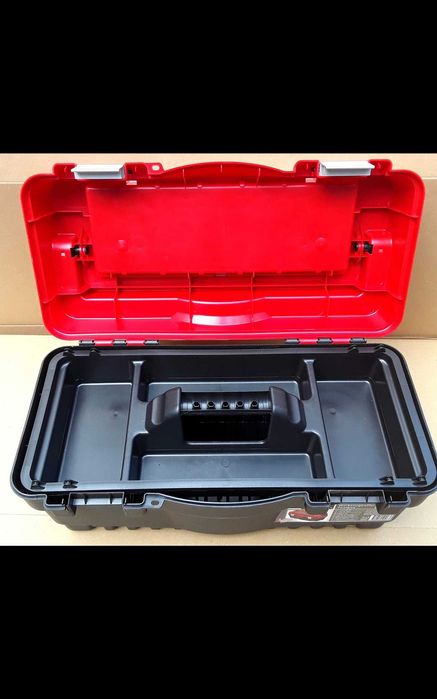 CUTIE PENTRU SCULE din Polipropilena si policarbonat NOUA - 110 Lei