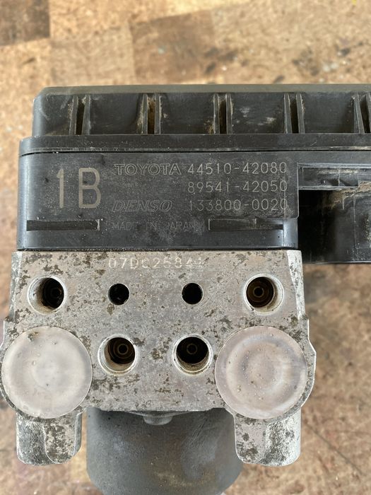 АБС помпа за тойота рав 4  ABS