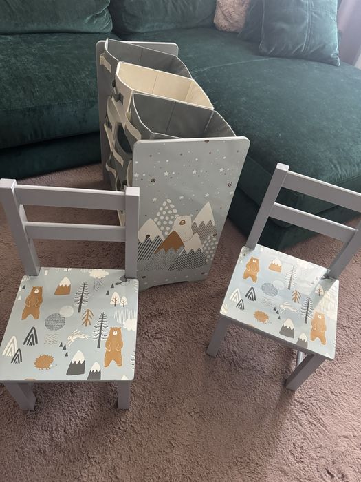 Masa cu 2 scaune si dulap depozitare