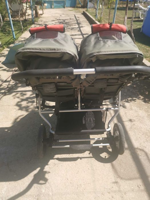 Количка за близнаци Bumbleride