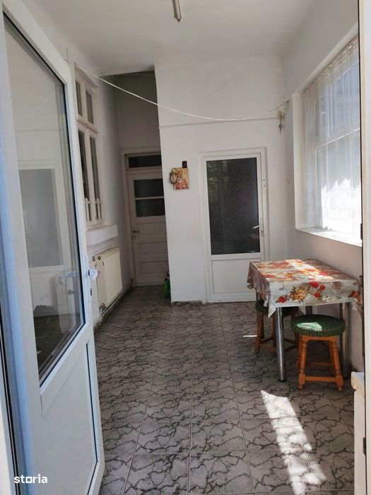 Vand casă 5 cam.-154mp + teren - 933 mp, lângă Scoala George Coșbuc