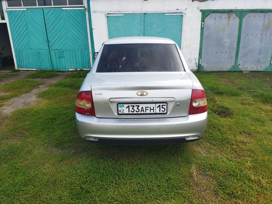 Приора 2011 года