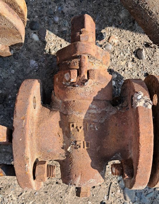 Nasoslar nerjaviyka zatvor zadvishkalar