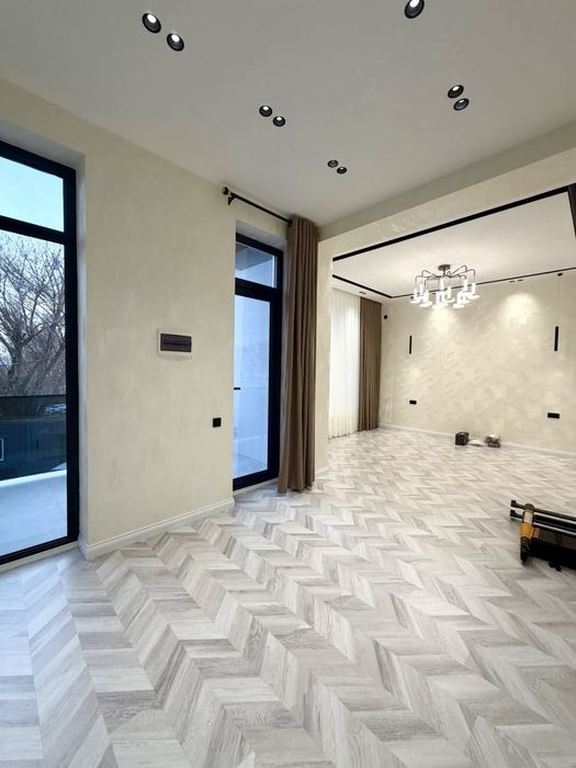 Продается два  Евро Дома Таунхаусы Алишер обод по сотки