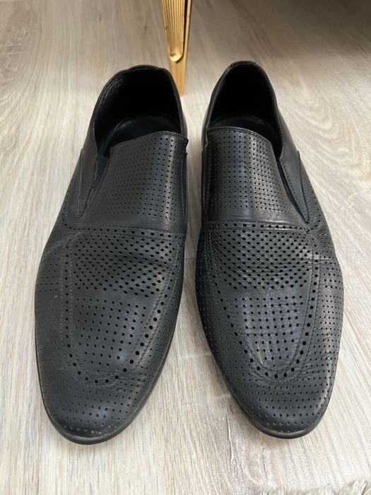 Продам мужские туфли