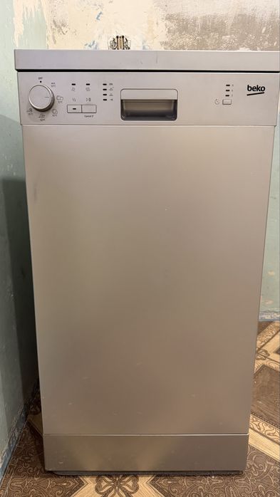 Продам посудомоечную машину