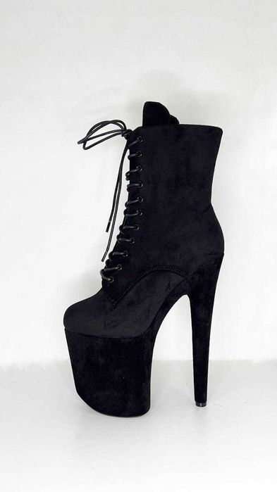 Замшевые стрипы ботинки 38 размер в наличии в Ташкенте