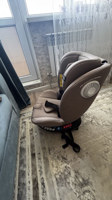 Автокресло Tiny Tots KRC001