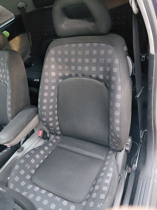 Продавам VW Beetle 1.9 TDI 90к.с.