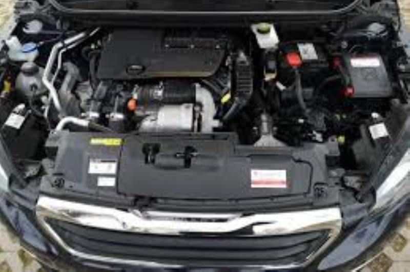 Двигател на части Пежо 308,2015 година,1.6 дизел,115 к.с./85 кв,