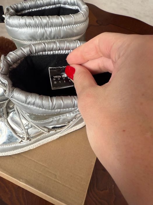 Детски апрески Moon boot