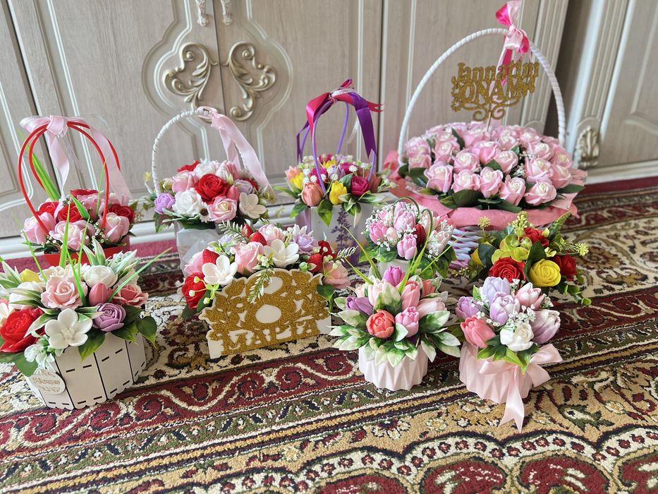 Gullar bayramga tanlab olila