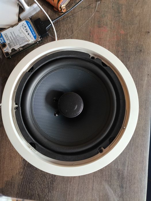Difuzoare Apart 22 cm , Belgia , sunet de TOP !