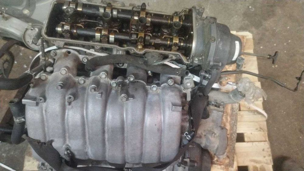 Двигатель Toyota UZJ100 2uzfe