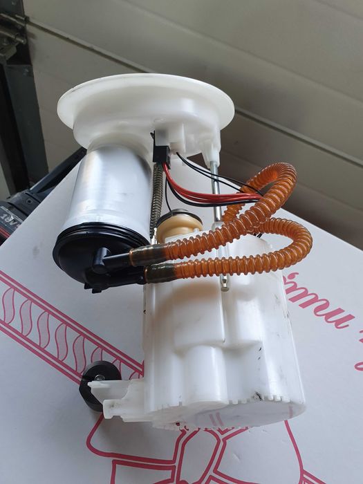 Pompa benzina bmw F20,F21,F23,F30,F31,F34,F32,F33,f36,cu 15000 km