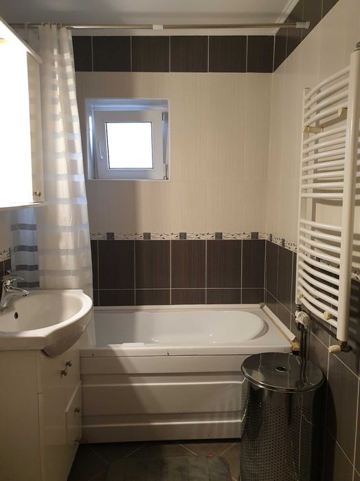 Inchiriez o camera in ap.cu 3-la comun in Obcini