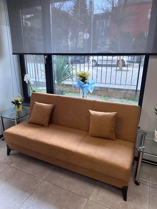 Триместен диван клик