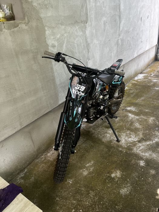 Vand motor KXD 125cc
