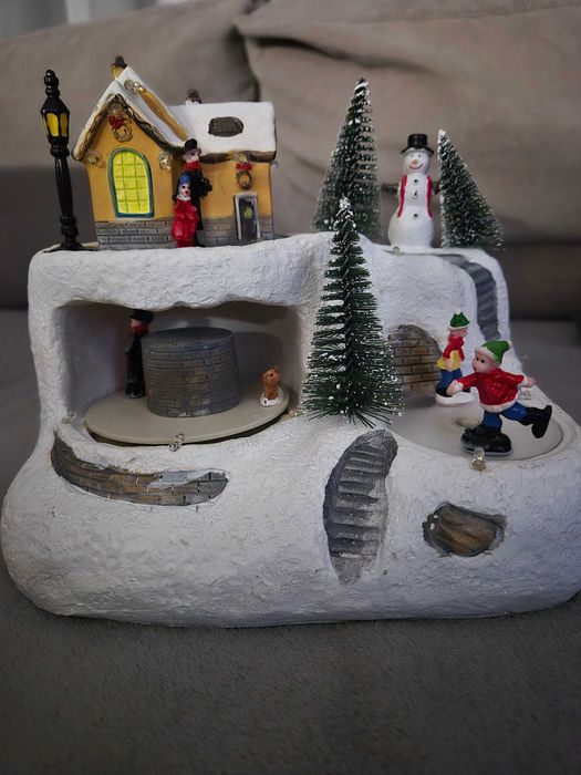 Коледни LED светещи сцени