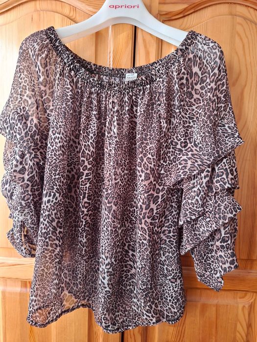 Елегантна блуза нова