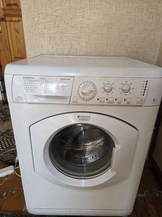 Стиральная машина ARISTON 6 кг автомат