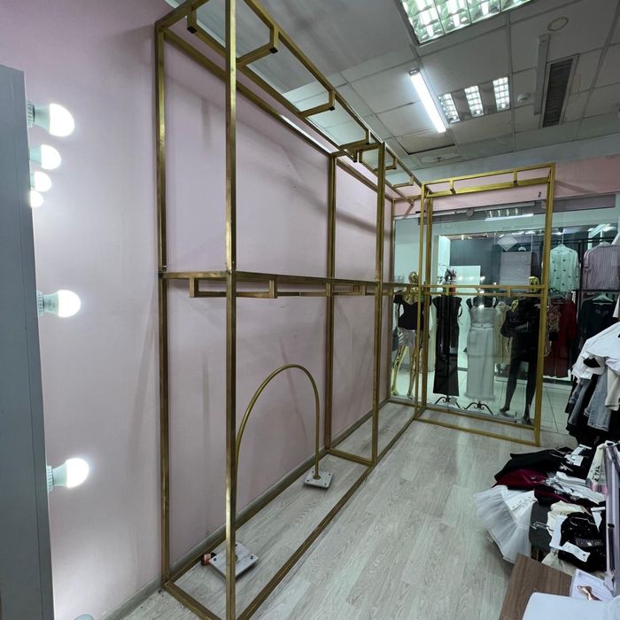 стойка для одежды