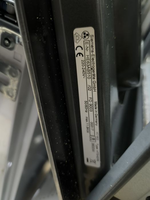 Фурна с керамичен плот Siemens - HE63AB510 Пиролиза.