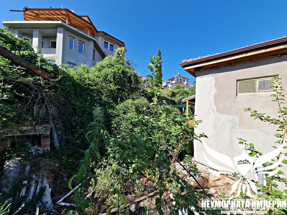 Продавам помещение/магазин/склад 30кв. и земя 50кв. в Асеновград