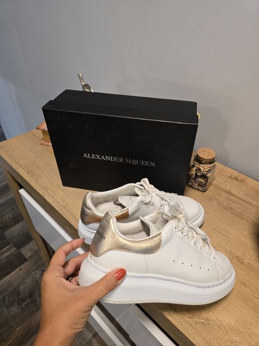 Маратонки Alexander Mcqueen 36,5 номер