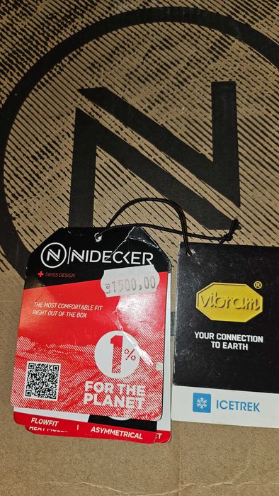 Vand boots snowboard NIDECKERmarimea 44,5