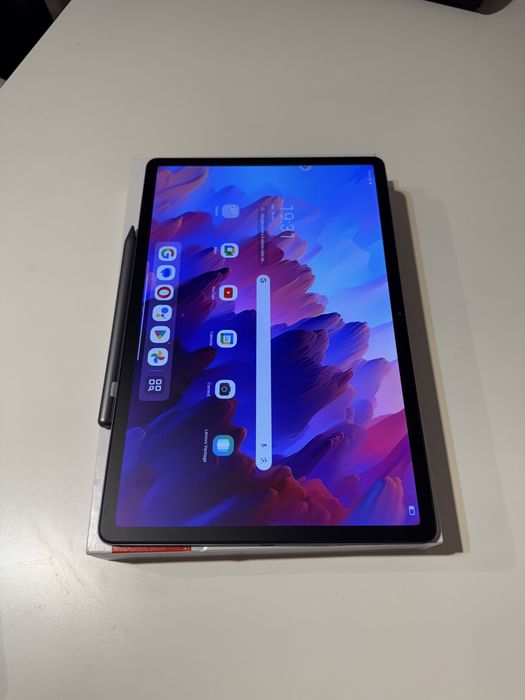 Tableta Lenovo Tab P12 cu Matte display