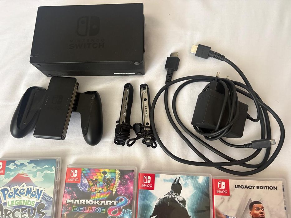 Nintendo Switch+ 4 jocuri originale