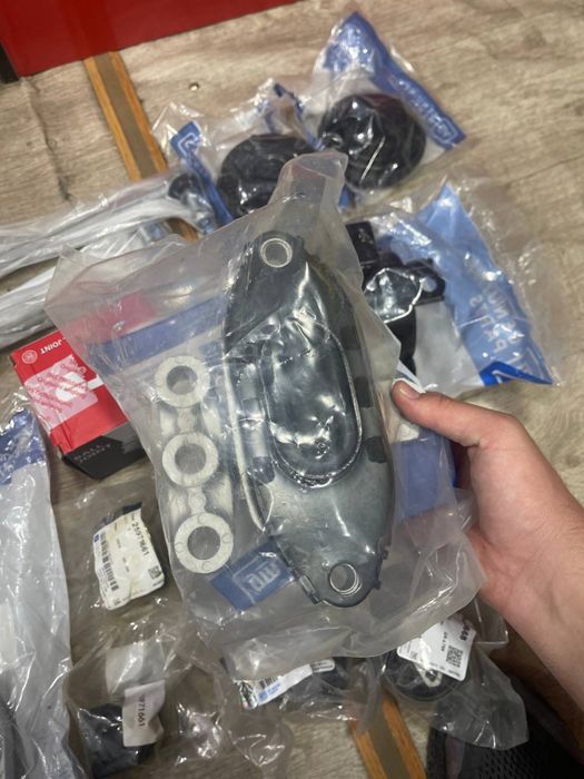 Tracker-1ga Motor va Hodovoy barcha zapchastlari sotuvda bor
