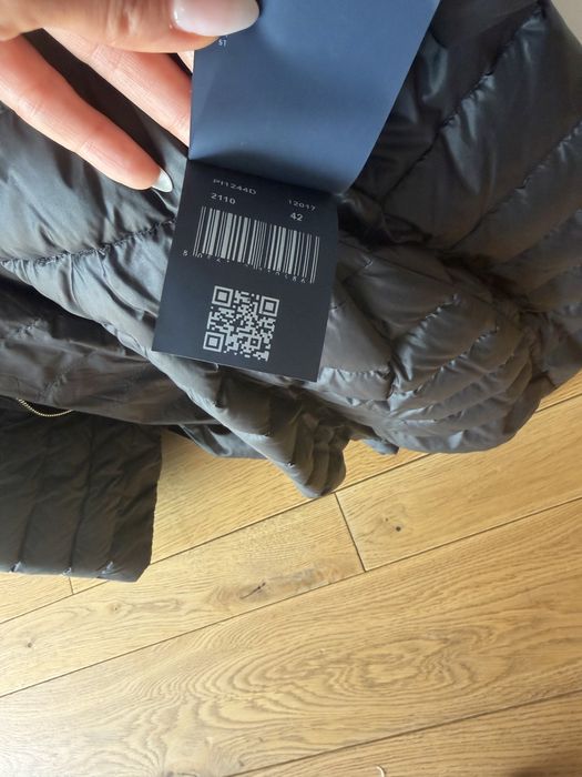 Естествен пух черно яке Herno