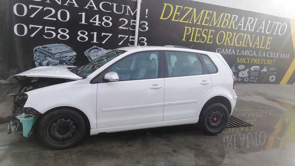 dezmembrez vw polo 9n 1.4 tdi bluemotion/bara fata polo 9n/faruri polo