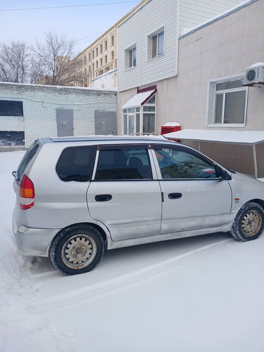 Митсубиси спэйс стар 1,8 бензин