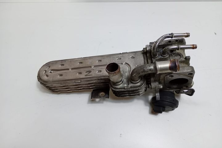 Racitor gaze 038131513AD Volkswagen VW Tiguan prima generatie 5N seri