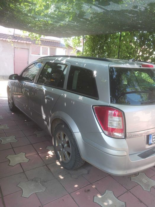 Vand Opel ASTRA H 2008
