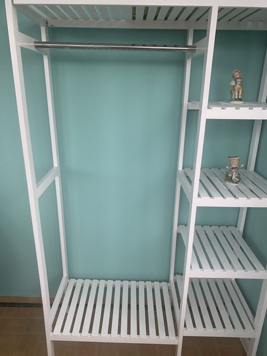 Полка универсальная ,новая ,стильная.