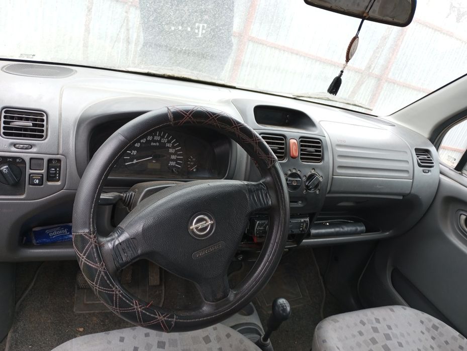 Vând opel agila pentru piese sau fier vechi