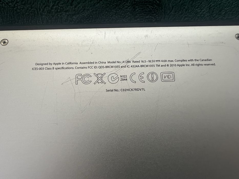 Macbook Pro 15 2012 A1286 defect