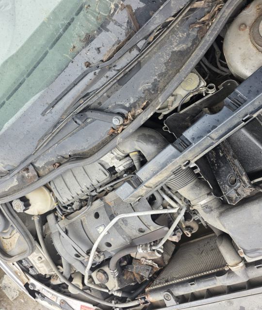 Injector motorina 044511076 Citroen Berlingo prima generatie (facelif