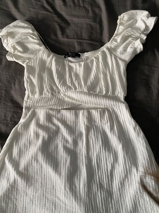 Бял гащеризон-Bershka