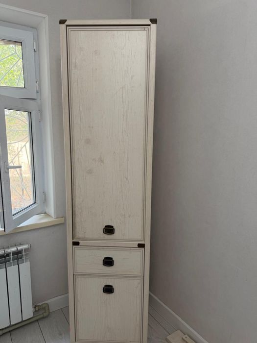Срочно продам шкаф для книги