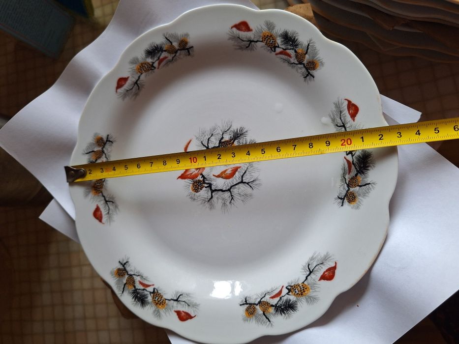 Посуда столовая,тарелки