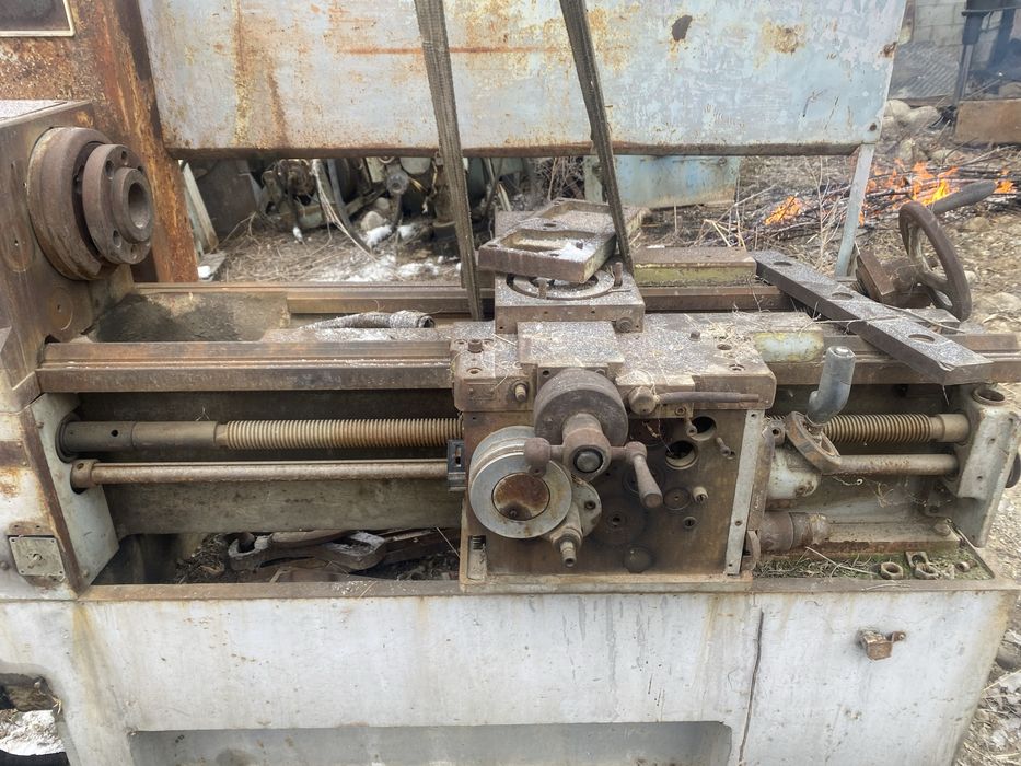 Токарный станок продам