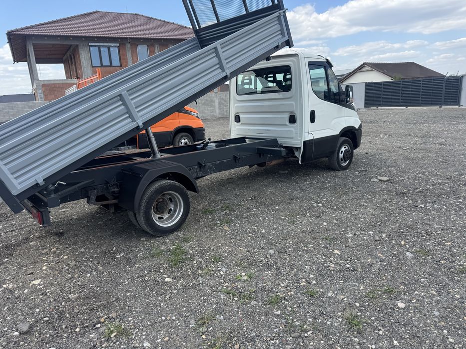 Iveco basculabil pe 3 parti