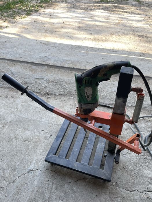 Дрель ручной работы