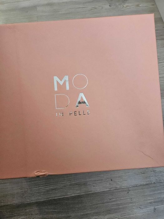 Страхотни сандали Moda in pelle 37 номер, нови
