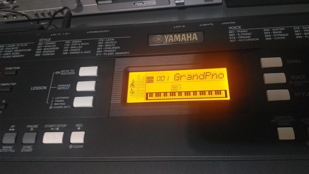 Orga pian Yamaha psr A350 noua